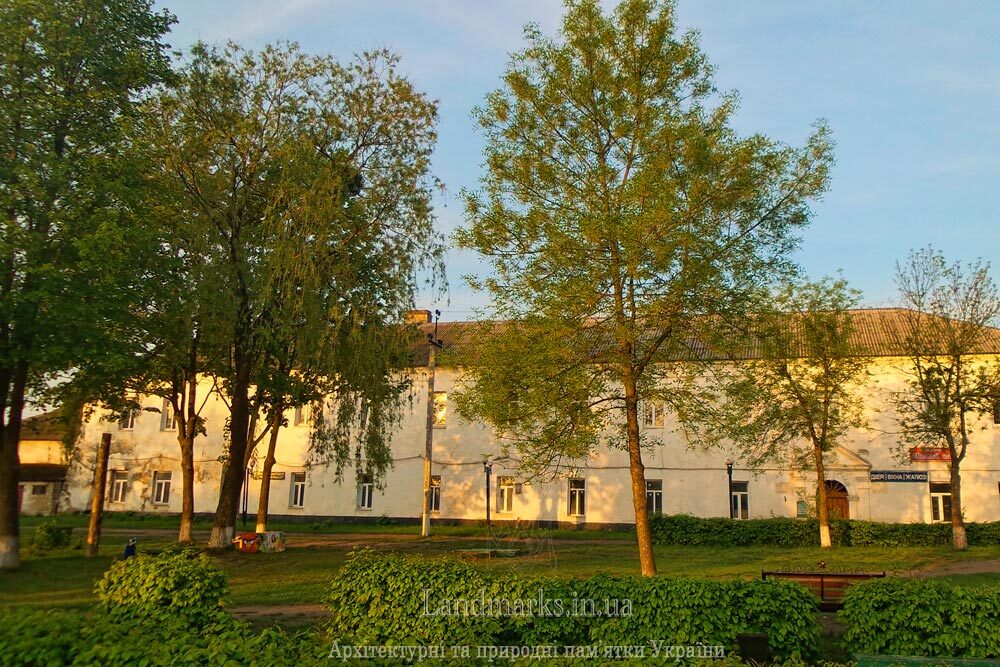 Келії монастиря піарів в Любешіві