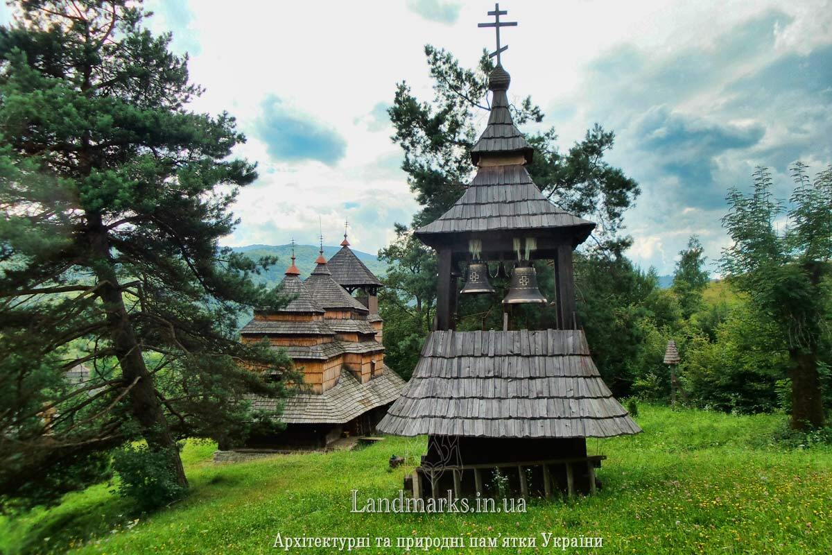 Церква Покрова Богородиці та дзвіниця у селі Кострина, Закарпаття