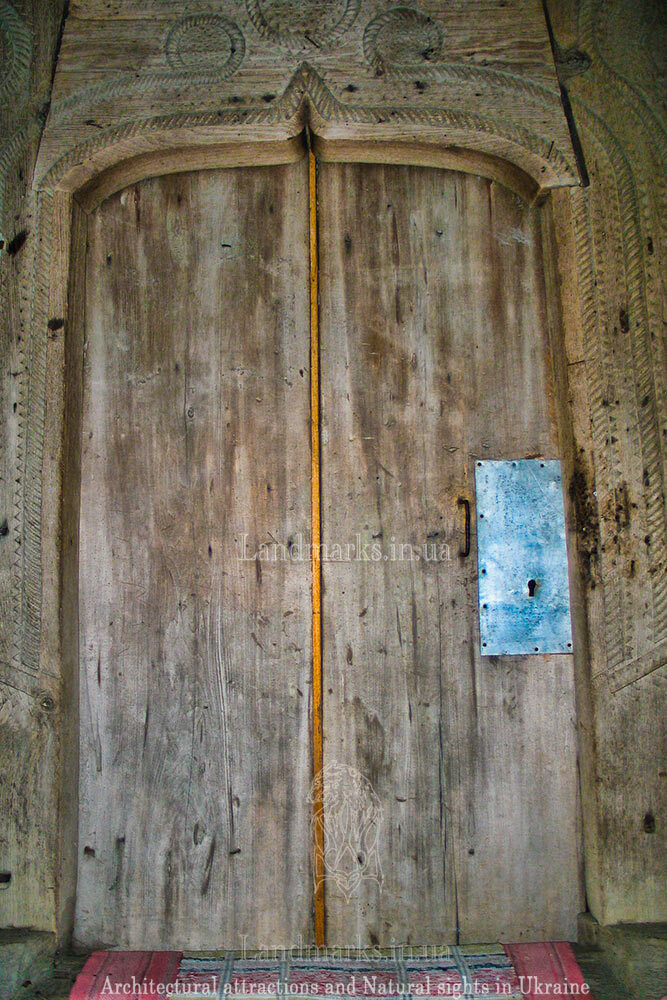 Ancient doors of the church in Kraynikovo