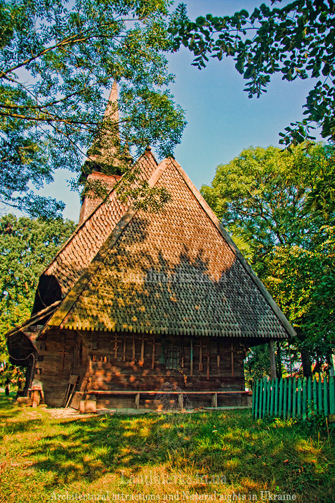 Gothic church in Sokyrnytsia Wooden temples of Transcarpathia