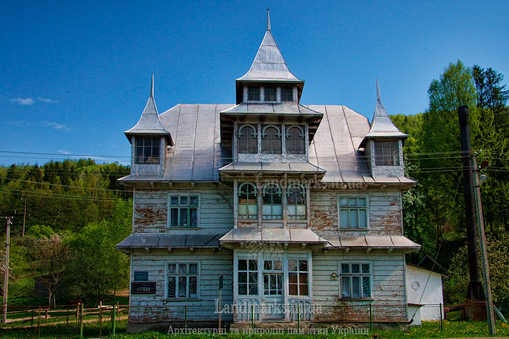 Hutsul-style building  ﻿in the village Sokolivka