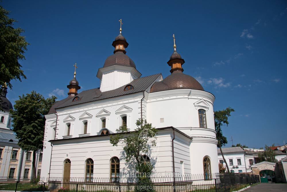 Церква Святого Духа Братського монастиря