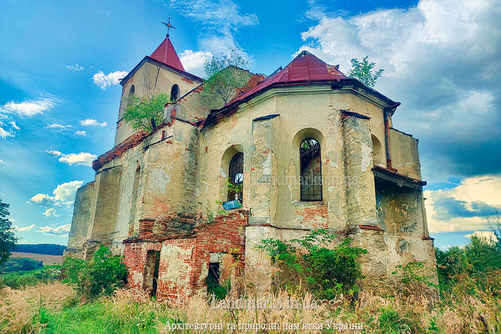 The fortified church in Sokolivka - the landmark is being destroyed