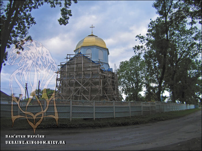 Фото з старого сайту храм на реставрації