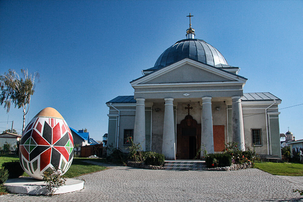 Покровська церква в Млинові. Православні храми Волині