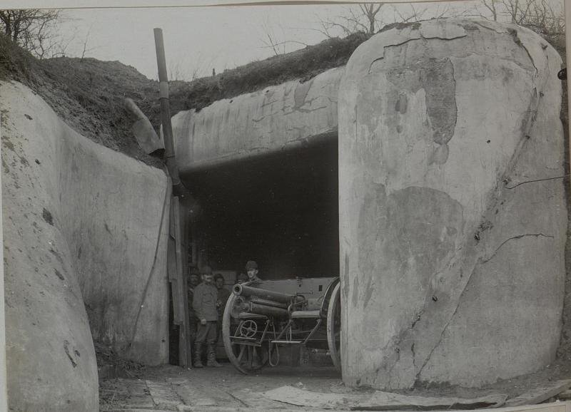 Тараканівський форт архівні фотографії