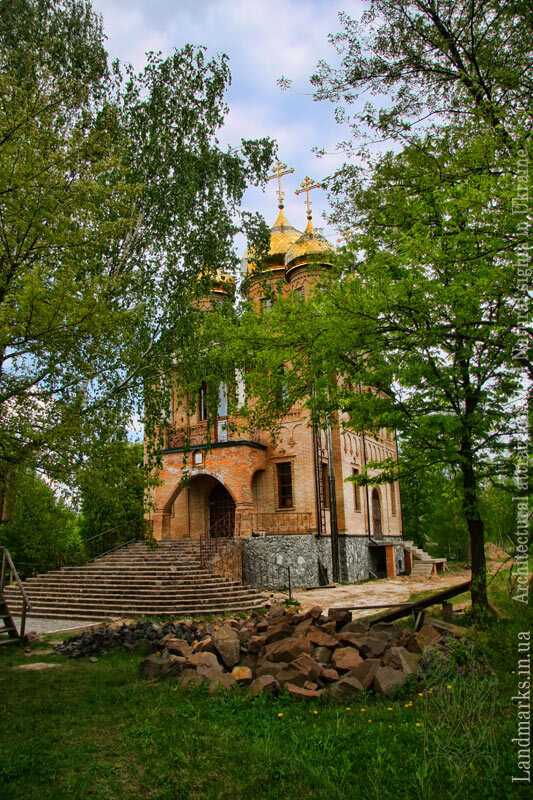 Новий храм Володимирця