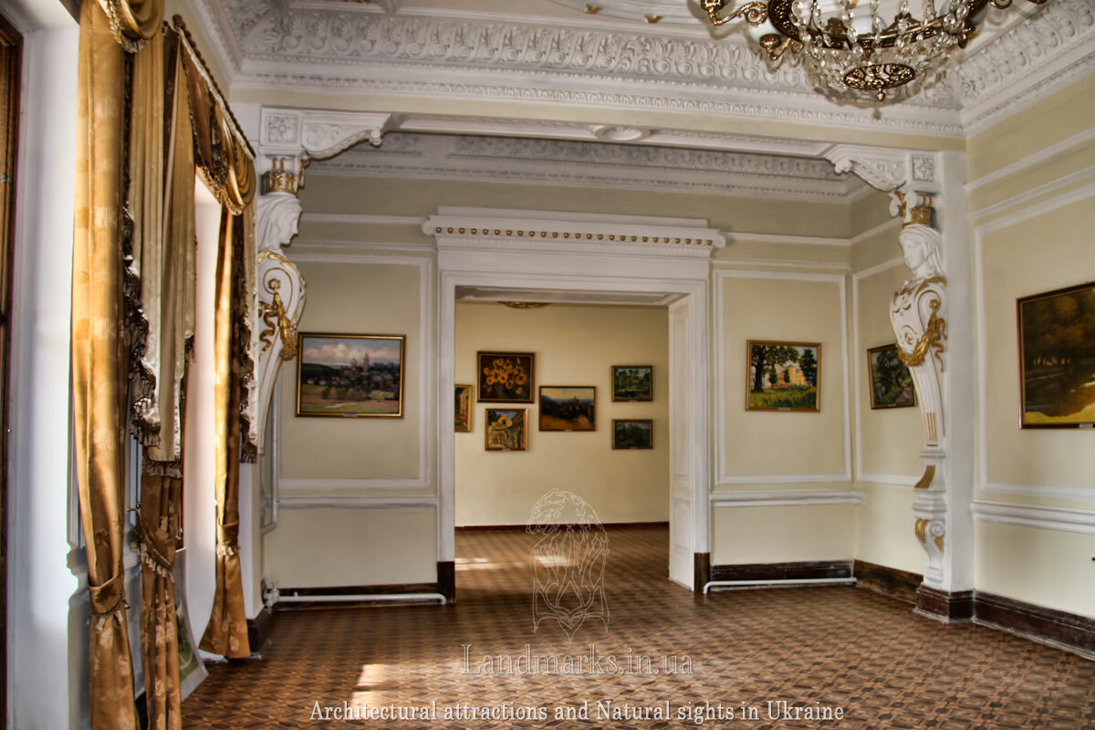 Напершому поверсі палацу в Тростянці - картинна галерея Інтерєр кімнат тростянецькогопалацу