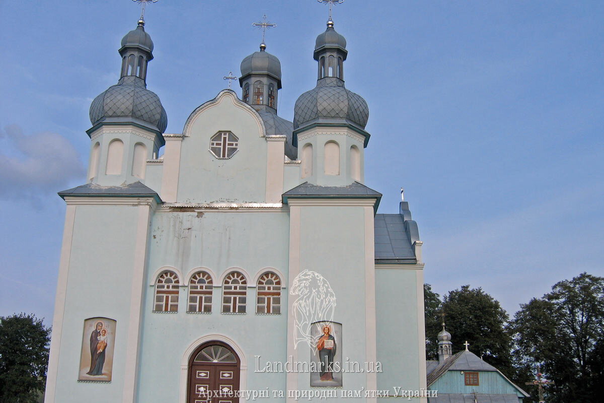 Нова мурована церква в Біще Храми Тернопільської області