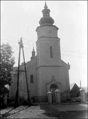 Фото 90-их років Борщівського костелу автор Микола Жарких