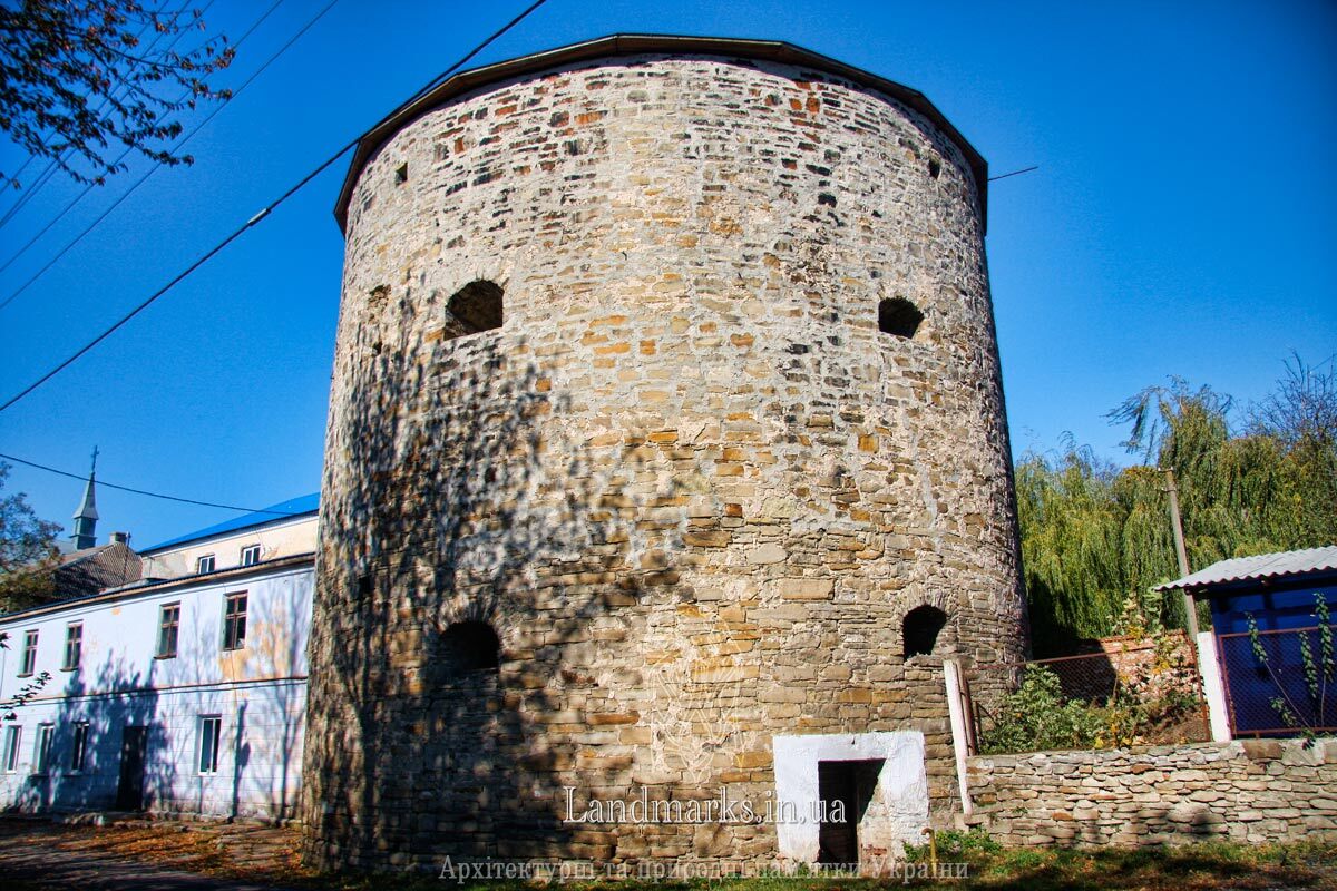 Вежа Буданівського замку