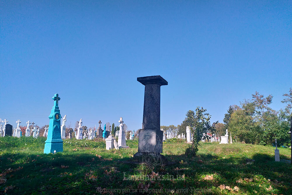 Сільський цвинтар