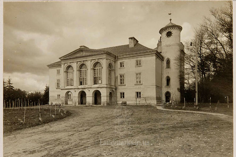 Замок-палац в Гримайлові, архівна фотографія