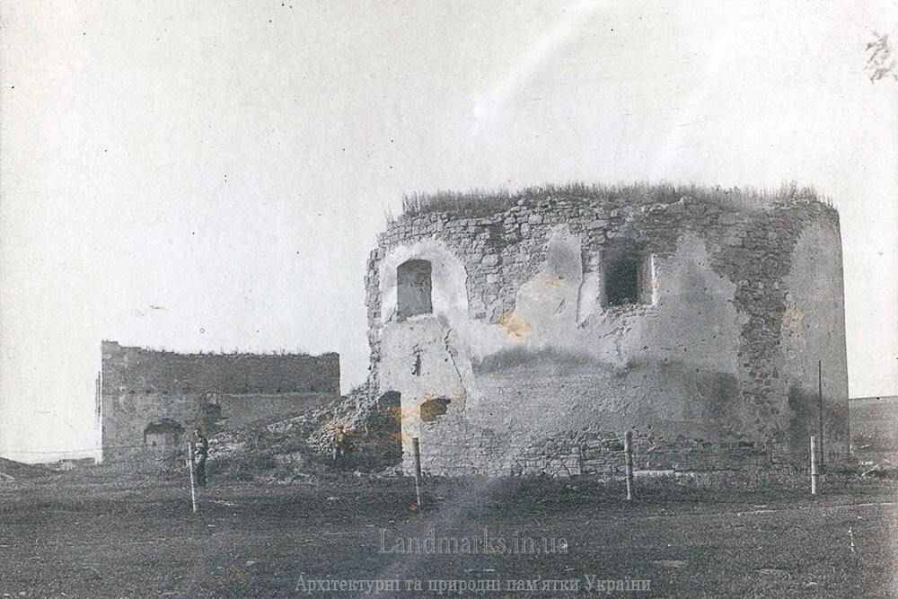 Руїни замку в Гусятині, фото 1925 рік Janusz Bohdan