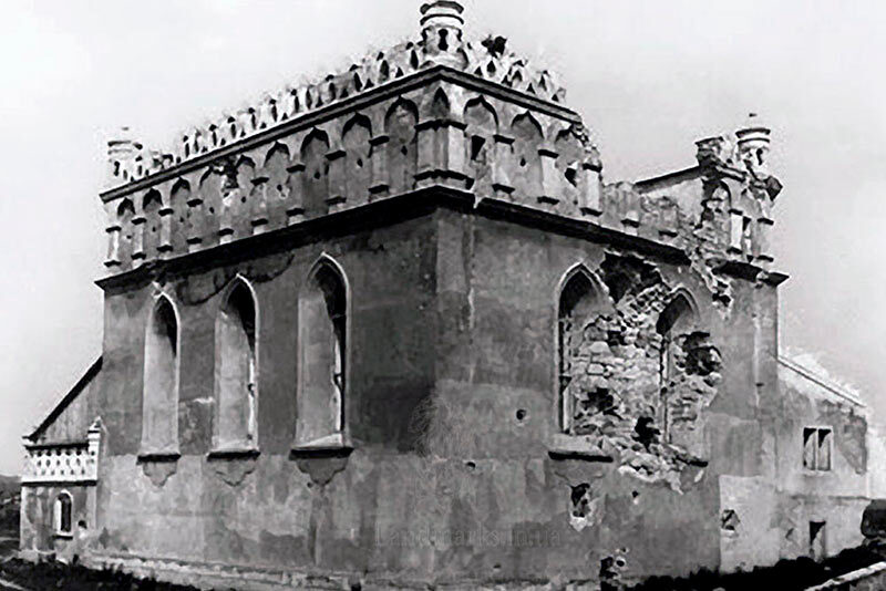Фото синагоги у 1914 р. після обстрілу росіянами