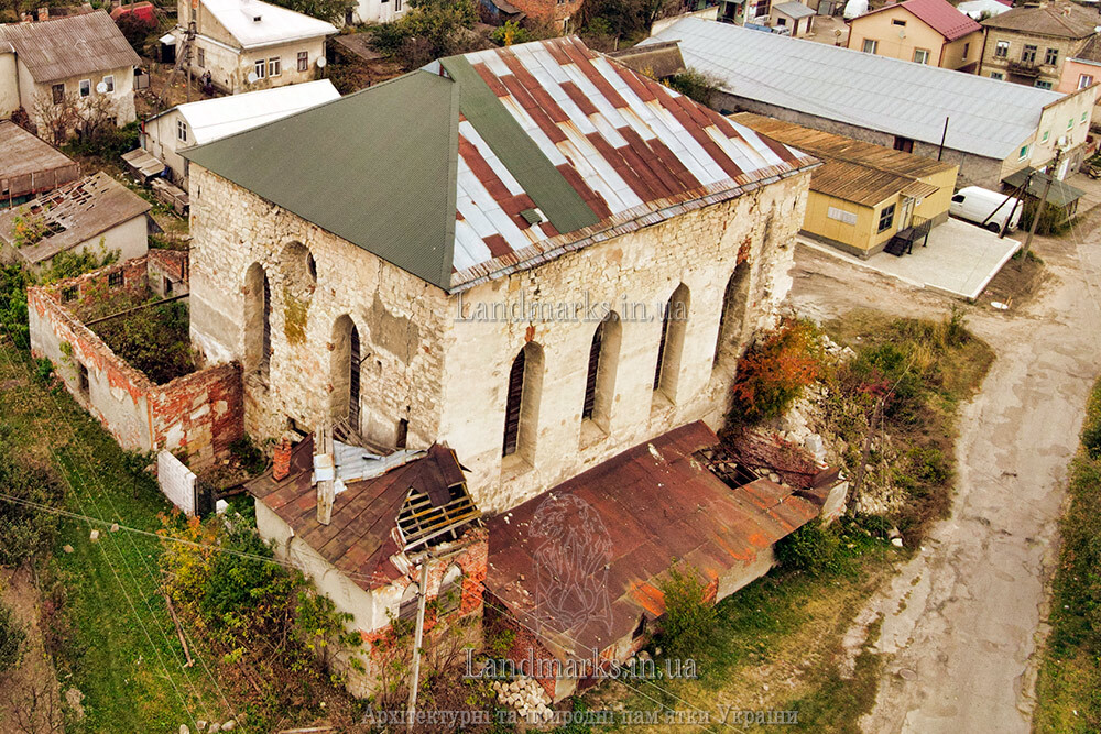 Фото підгаєцької синагоги з неба, аерозйомка з коптера, українські памятки