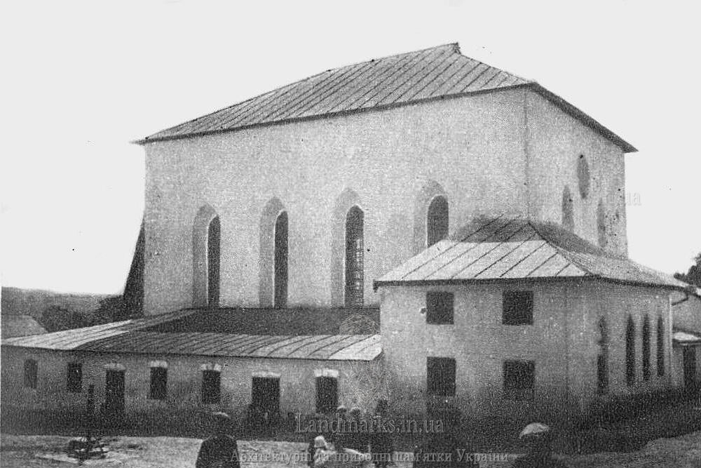Давня фотографія підгаєцької синагоги
