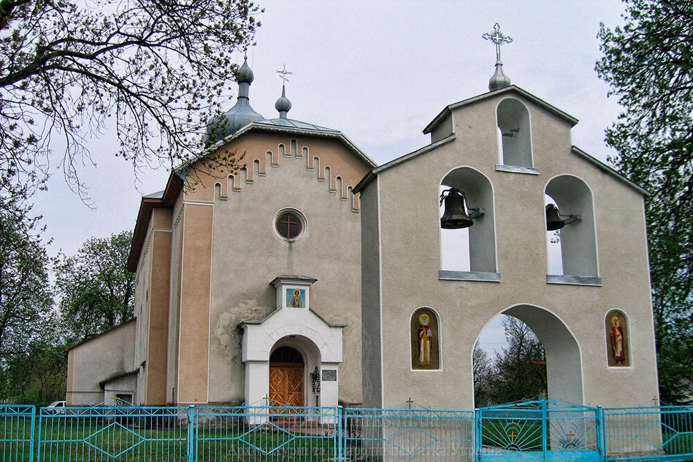 Успенська церква в Плотичі