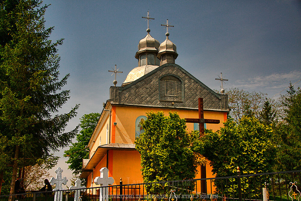 Успенська церква у Возилові