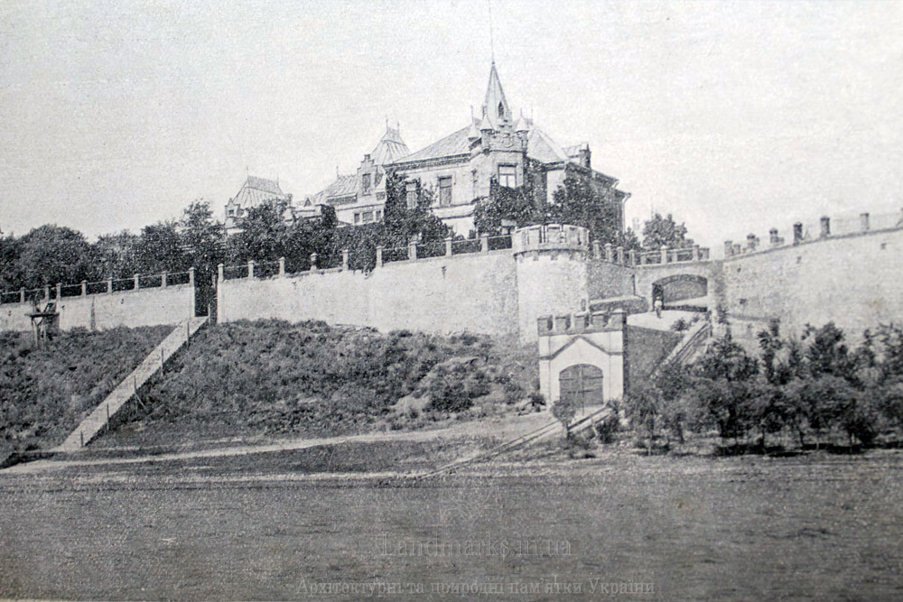 Архівні фотографії памяток Херсонської області Вид на палац з річки Козацьке Маєток Трубецьких