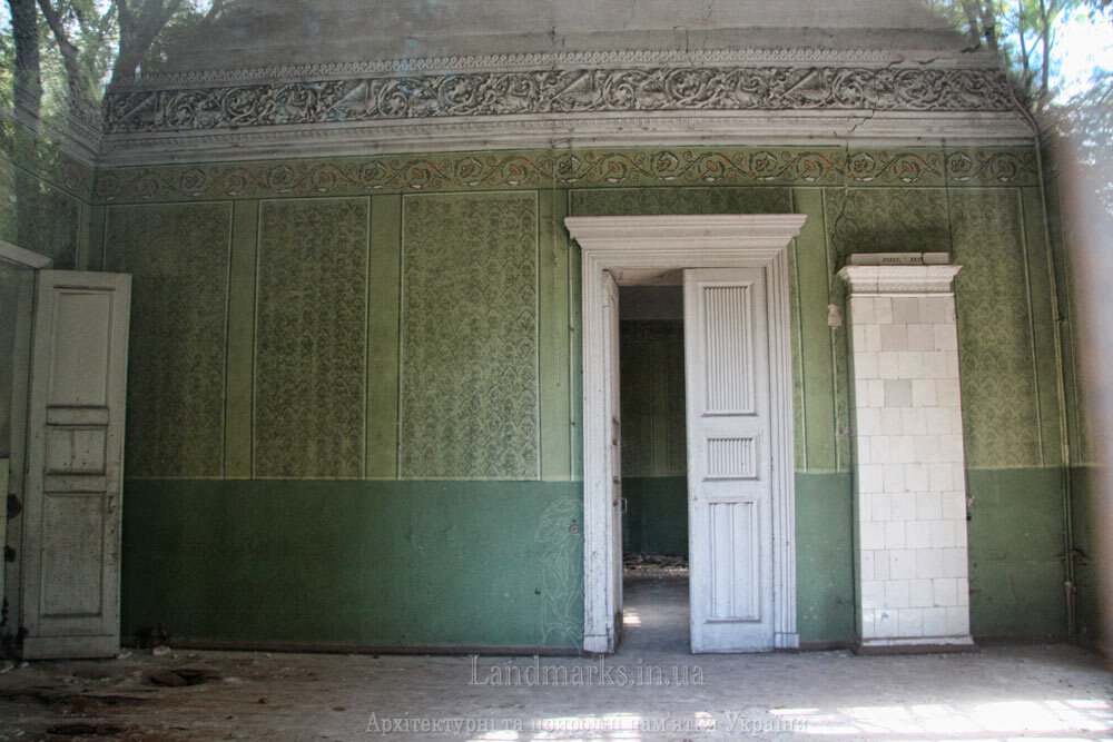 Одна з кімнат Леськовського палацу