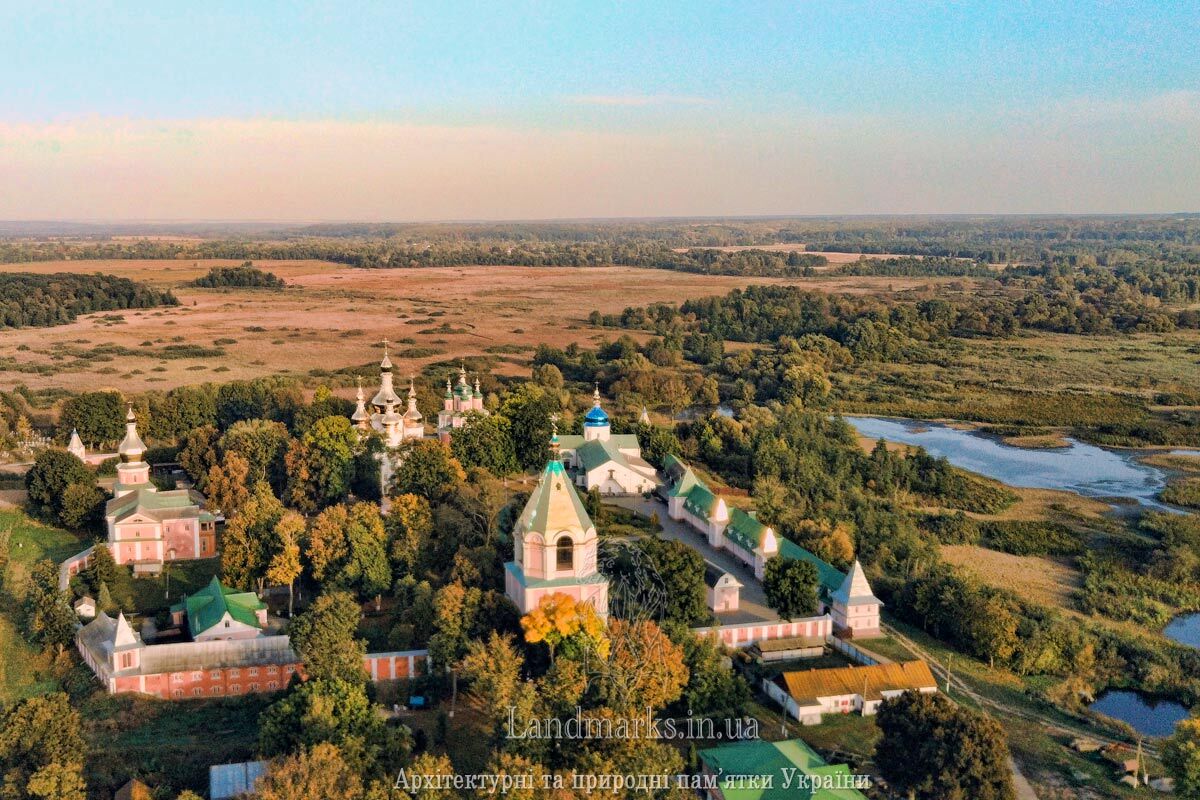 Густинський монастир. Монастирі України
