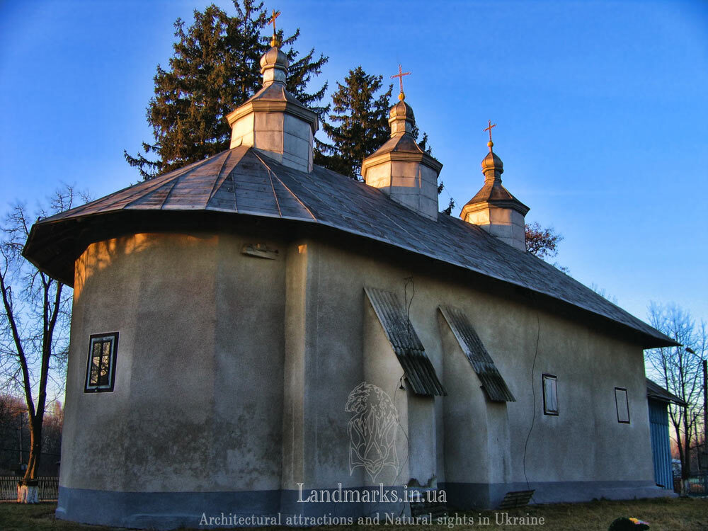 Fortress temples in Ukraine Fortified church of 15th century  in Luzhany , Chernivtsi region Bukovyna