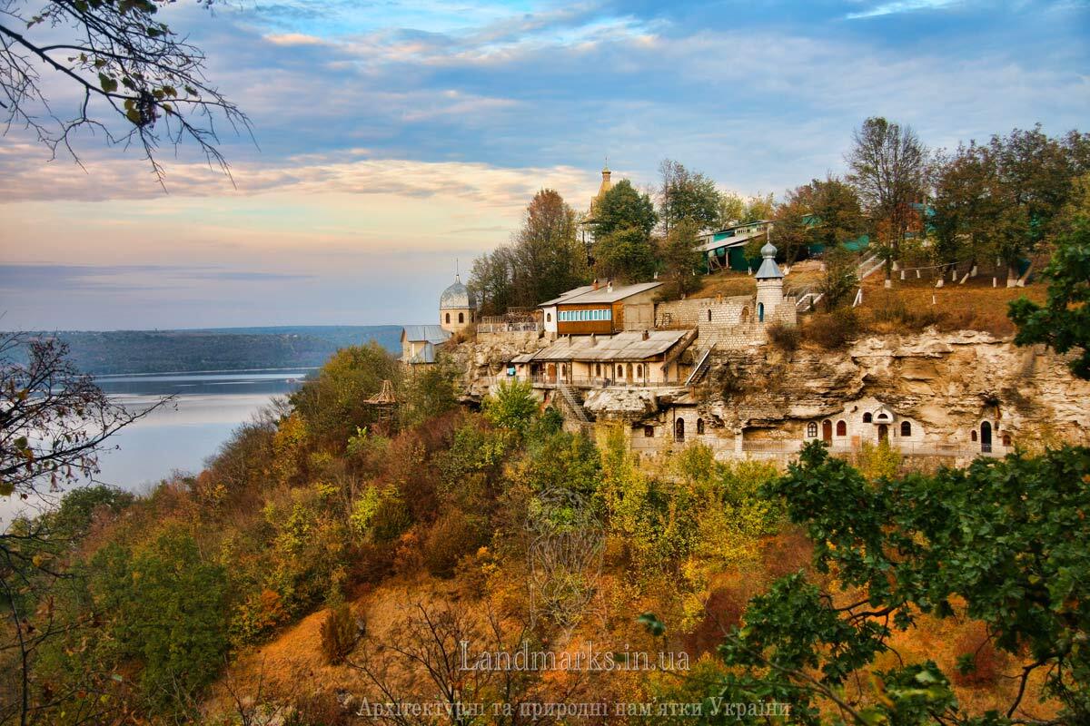 Скельний монастир Галиця